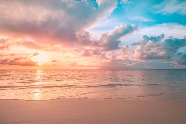 Sunset on the sandy beach | Casa de Recreo